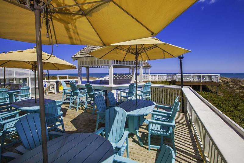 Ramada Plaza By Wyndham Nags Head Oceanfront Hotell Kill Devil Hills Exteriör bild